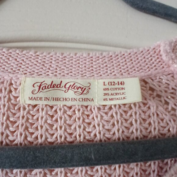 Women's oversize knit sweater. - Picture 3 of 4